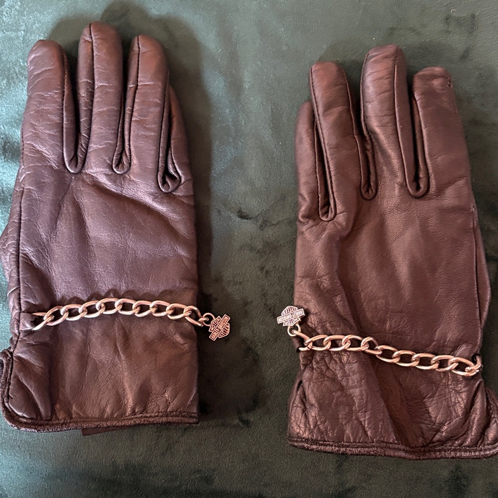 Harley-Davidson Brown Leather Gloves with silver chain